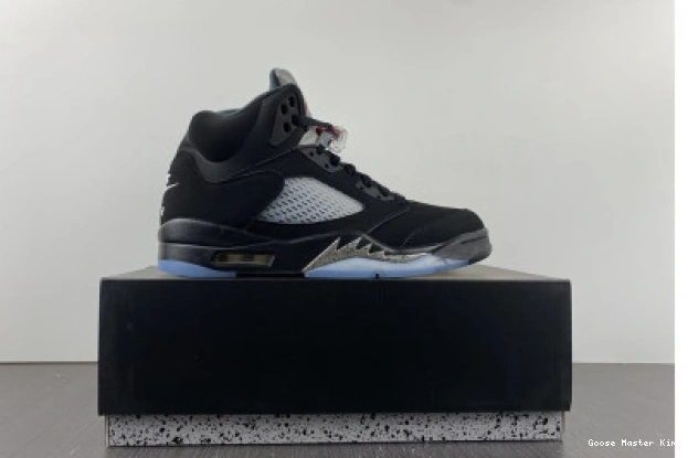 AIR JORDAN METALLIC BLACK (2016) 5 845035-003 0630